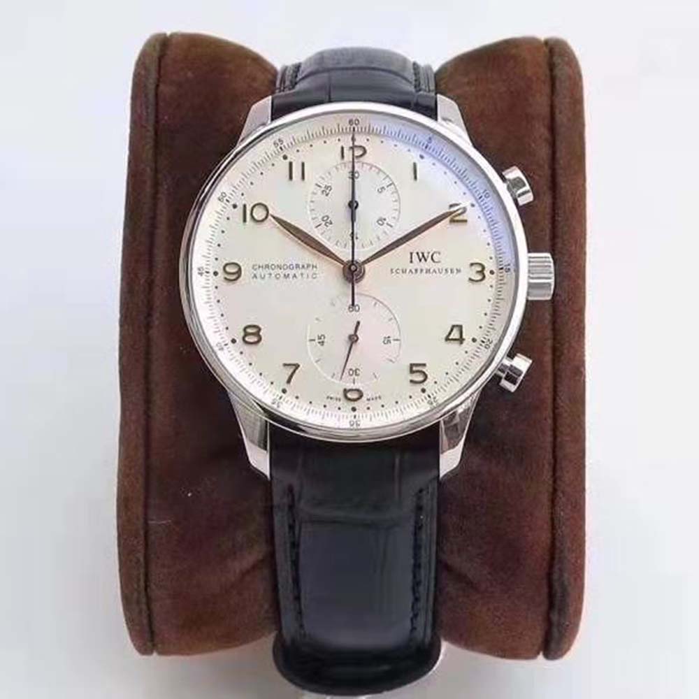 IWC Men Portugieser Chronograph in Stainless Steel Case Automatic Self-winding 41.0 mm-White (2)