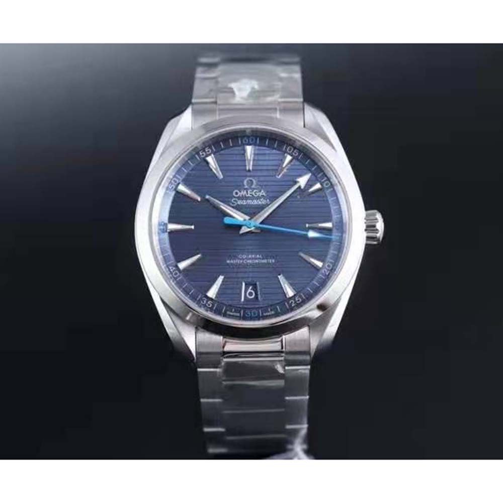 Omega Men Seamaster Aqua Terra 150M Co‑Axial Master Chronometer 41 mm in Stainless Steel-Blue (2)
