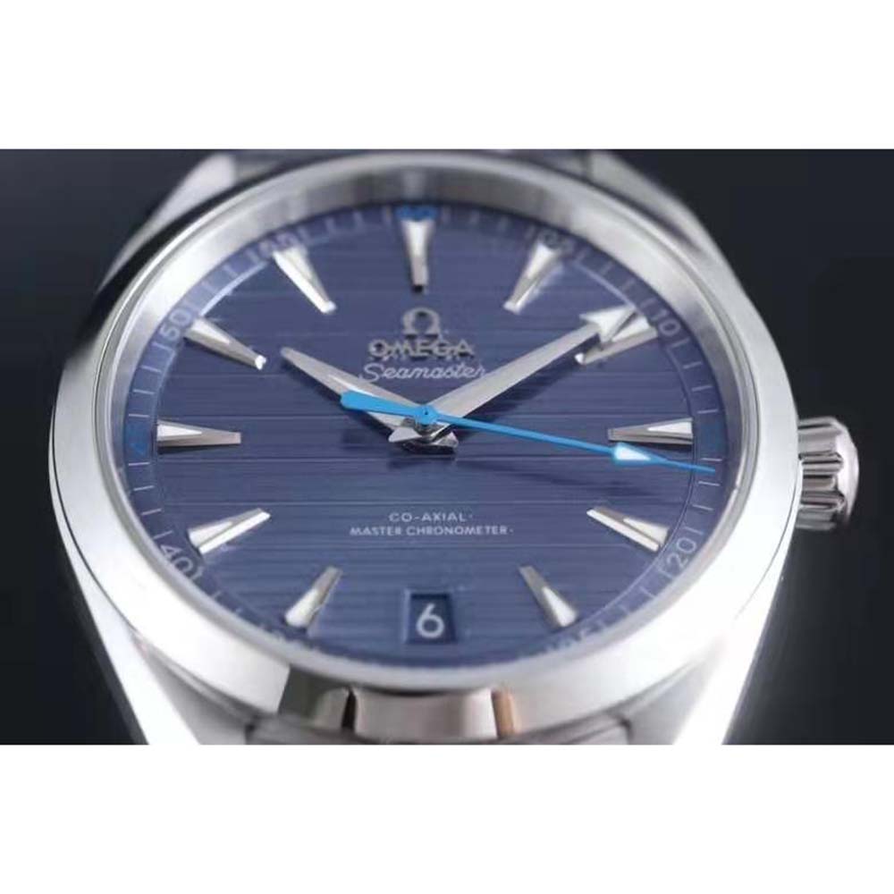 Omega Men Seamaster Aqua Terra 150M Co‑Axial Master Chronometer 41 mm in Stainless Steel-Blue (7)