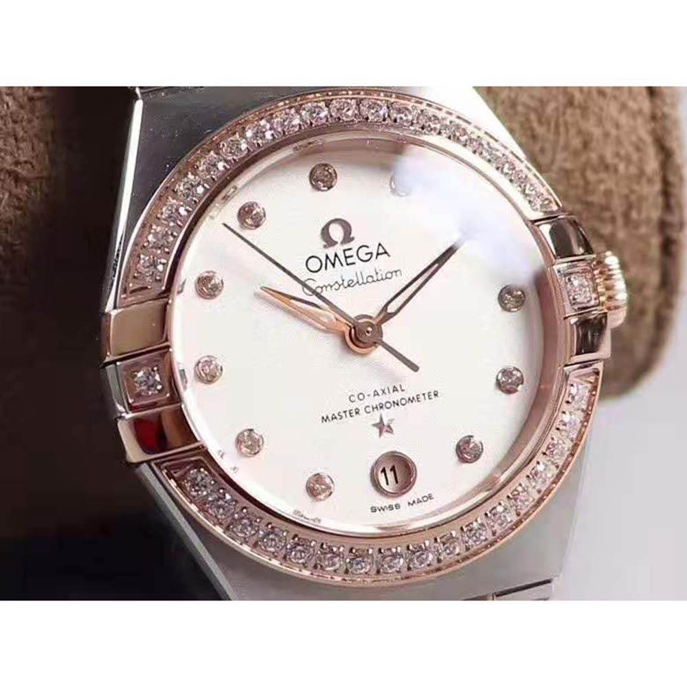 Omega Women Constellation Co‑Axial Master Chronometer 29 mm in Steel ‑ Sedna™ Gold-White (4)