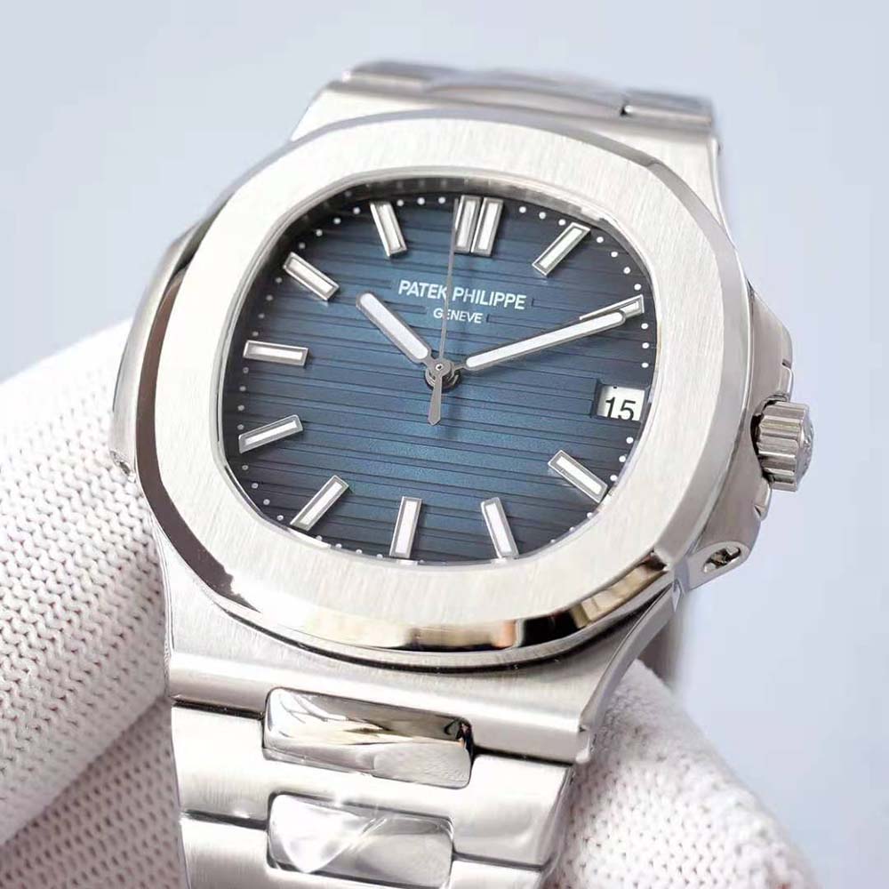 Patek Philippe Men Nautilus Self-Winding 40 mm in Stainless Steel-Blue (3)