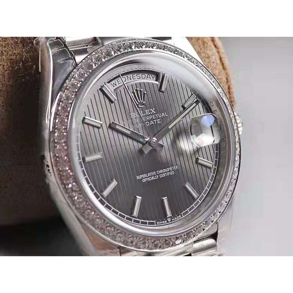 Rolex Men Day-Date Classic Watches Oyster 40 mm in White Gold and Diamonds-Grey (4)