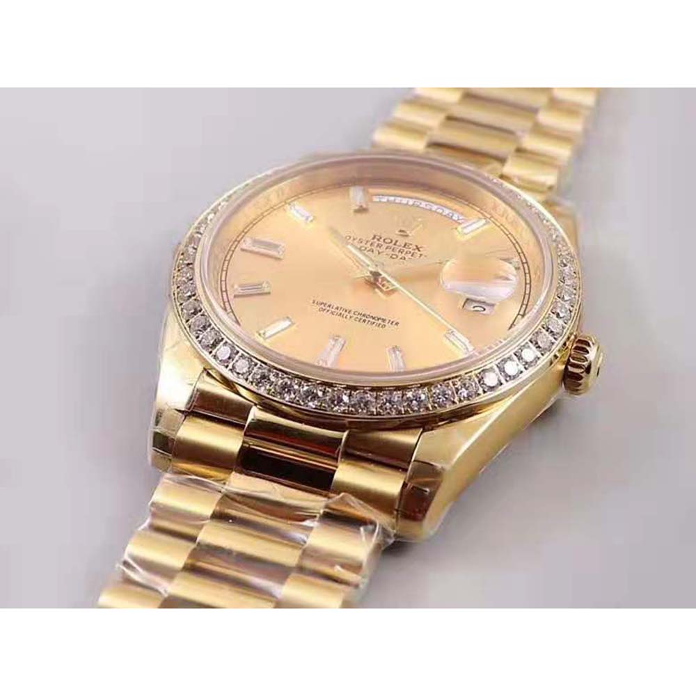 Rolex Men Day-Date Classic Watches Oyster 40 mm in Yellow Gold and Diamonds (3)