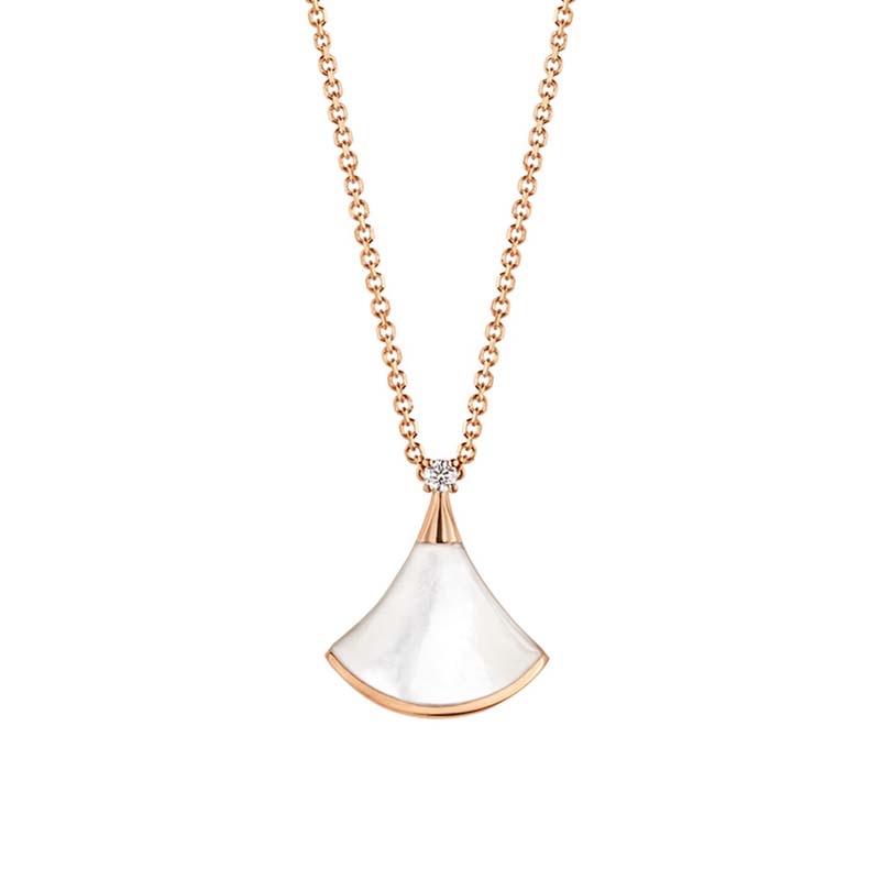 Bulgari Women Divas Dream Necklace in Rose Gold with Mother of Pearl-White