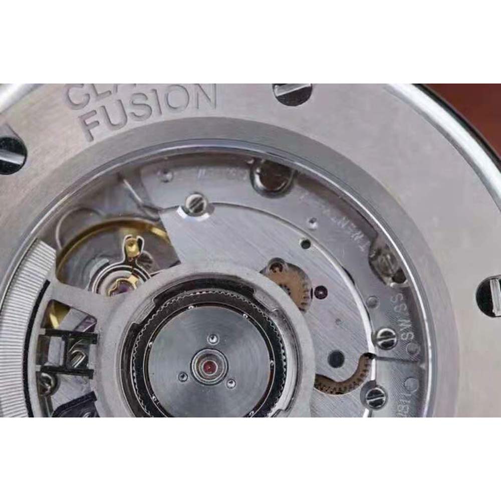 Hublot Men Classic Fusion Racing Grey Titanium 45 mm (8)