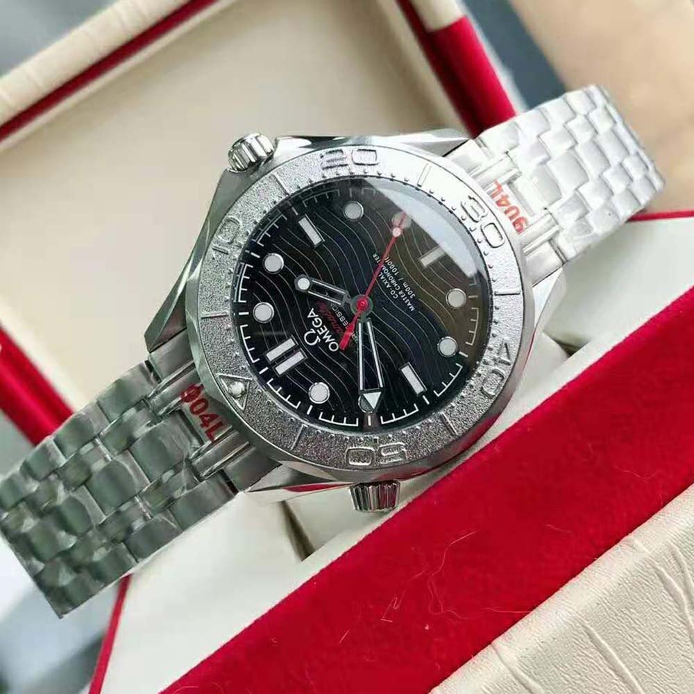 Omega Men Seamaster Diver 300M Co‑Axial Master Chronometer 42 mm Nekton Edition-Black (4)