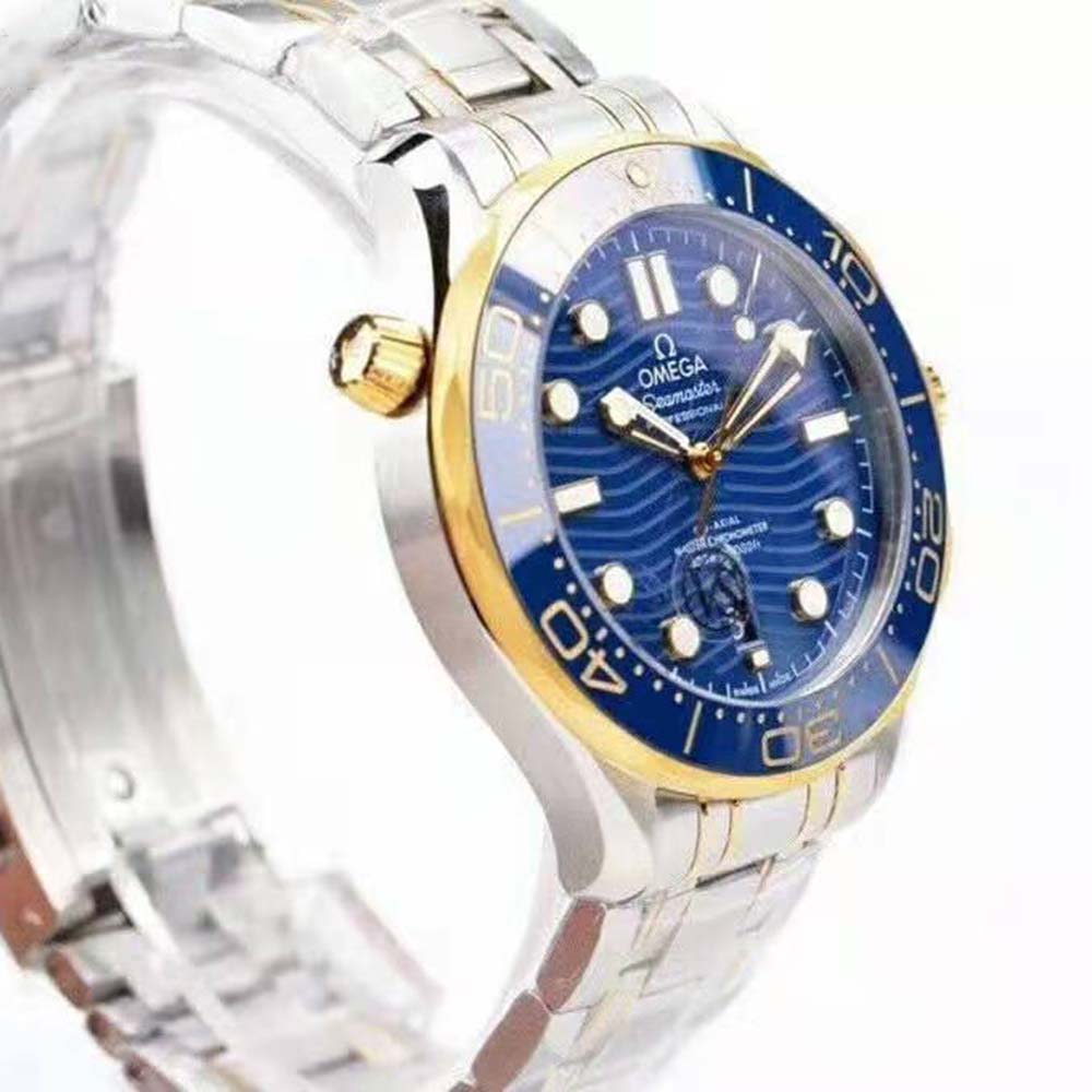 Omega Men Seamaster Diver 300M Co‑Axial Master Chronometer Chronograph 44 mm-Blue (6)