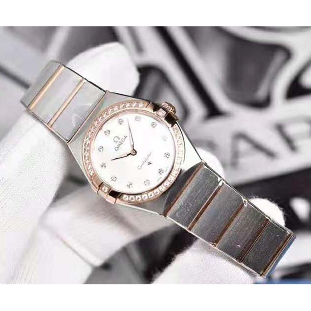 Omega Women Constellation Quartz 28 mm in Steel ‑ Sedna™ Gold-White (3)