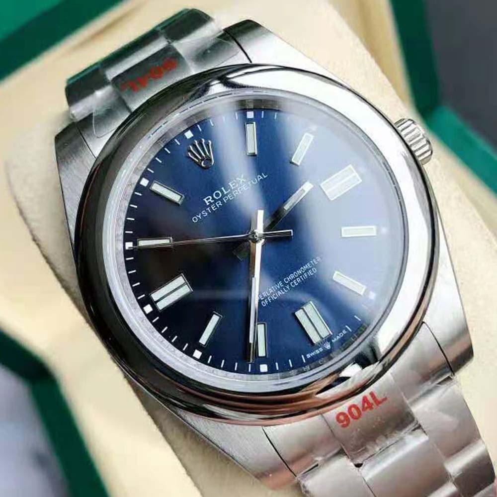 Rolex Men Oyster Perpetual Classic Watches 41 mm in Oystersteel-Navy (4)