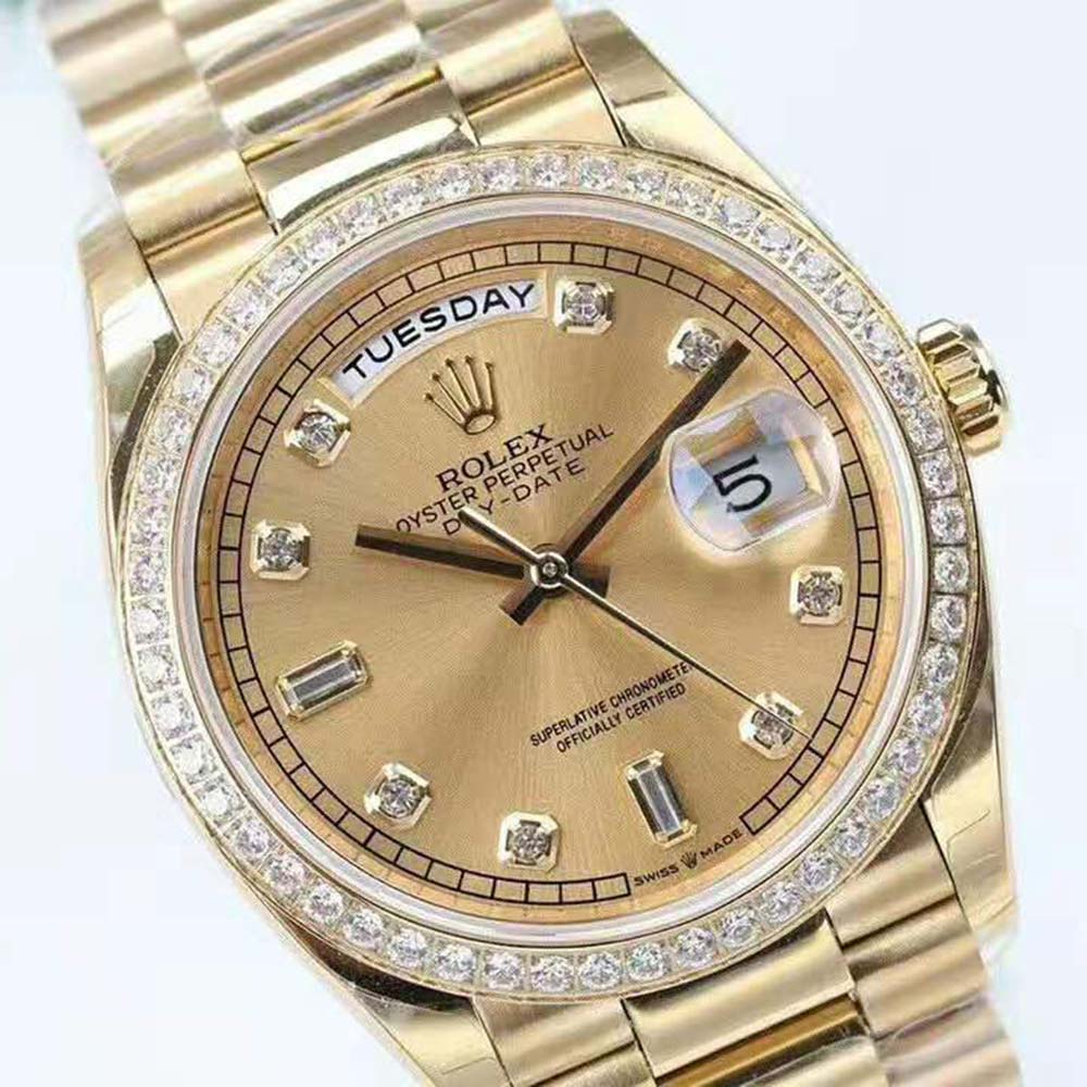 Rolex Women Day-Date Classic Watches Oyster 36 mm in Yellow Gold and Diamonds (7)