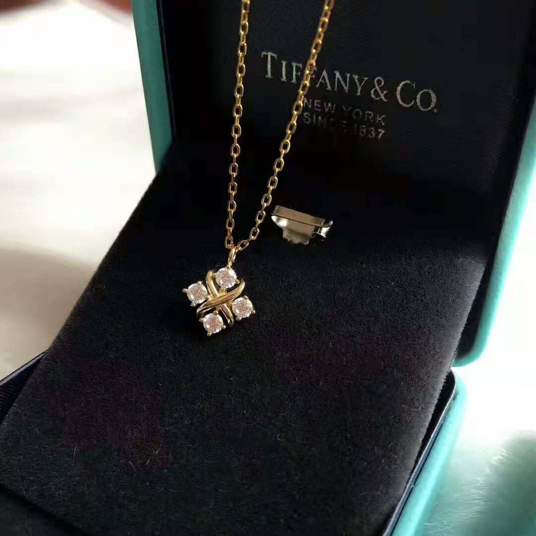 Tiffany Schlumberger Lynn Pendant in Gold with Diamonds (3)