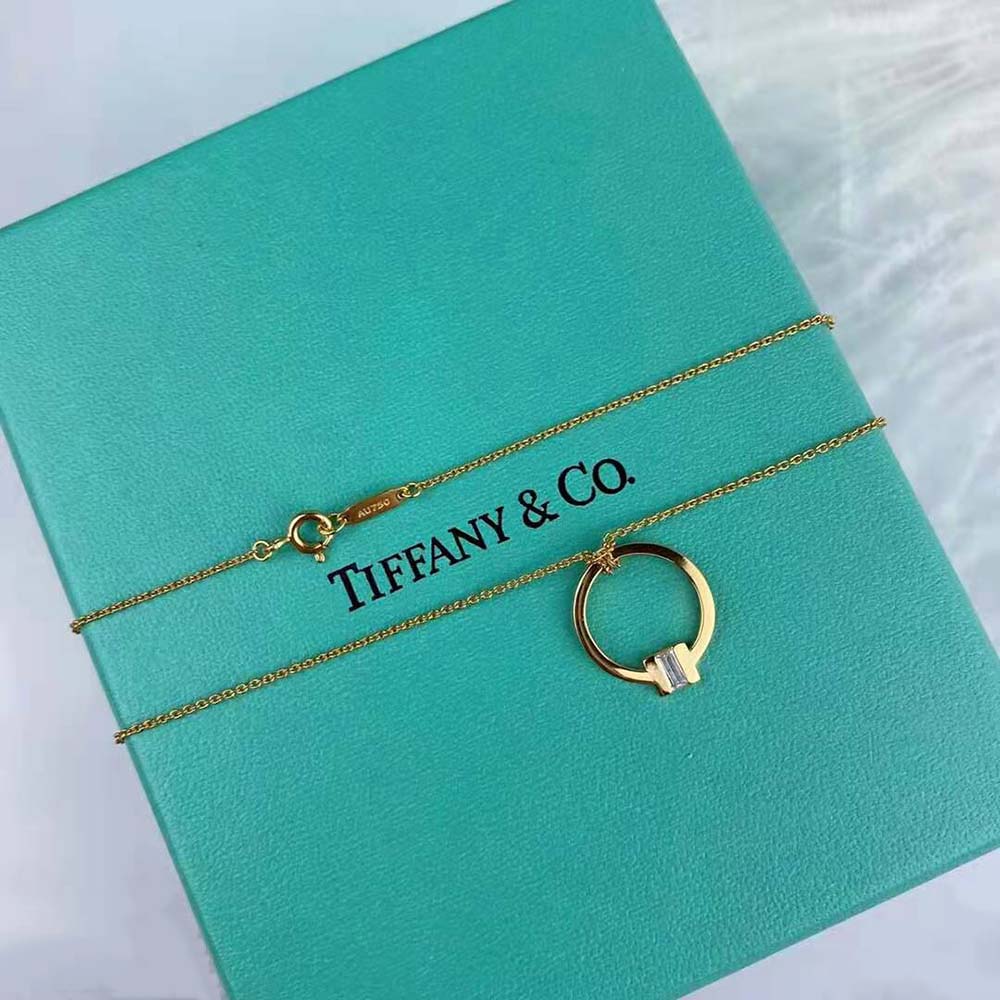 Tiffany T Pendant Necklaces in Gold with a Baguette Diamond (3)