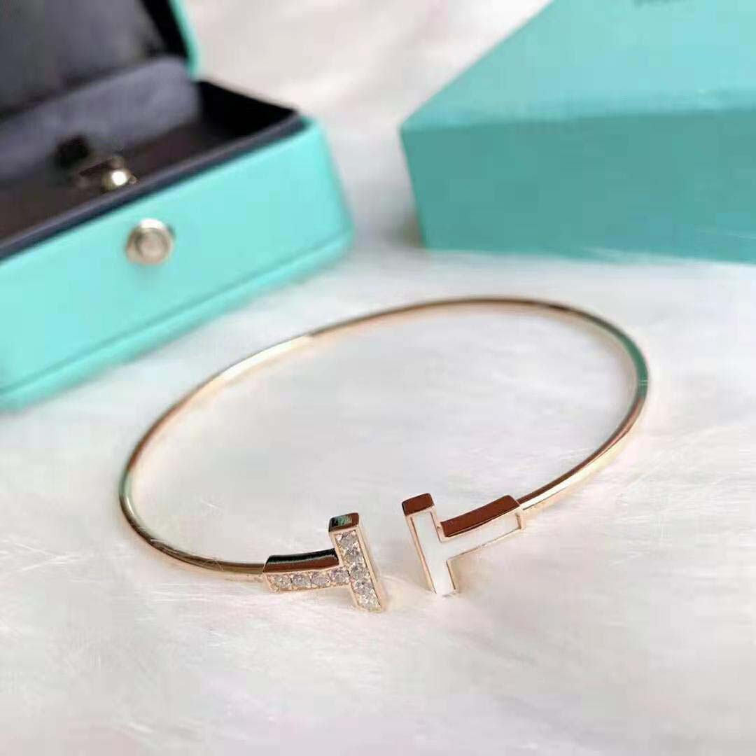 Tiffany T Wire Bracelet in Rose Gold with Diamonds and Mother-of-pearl (3)