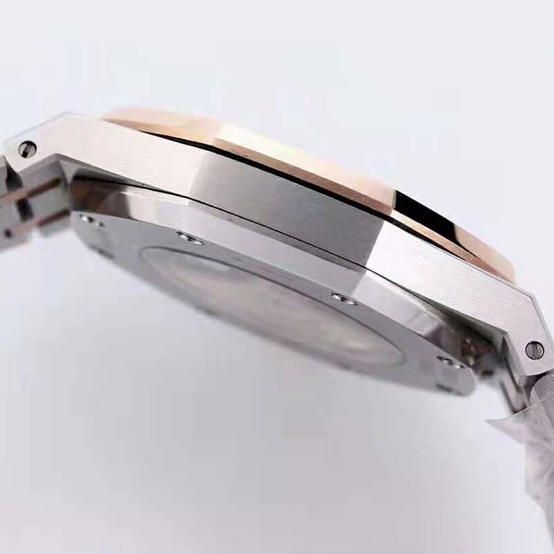 Audemars Piguet Unisex Royal Oak Selfwinding 37 mm in Stainless Steel-White (5)