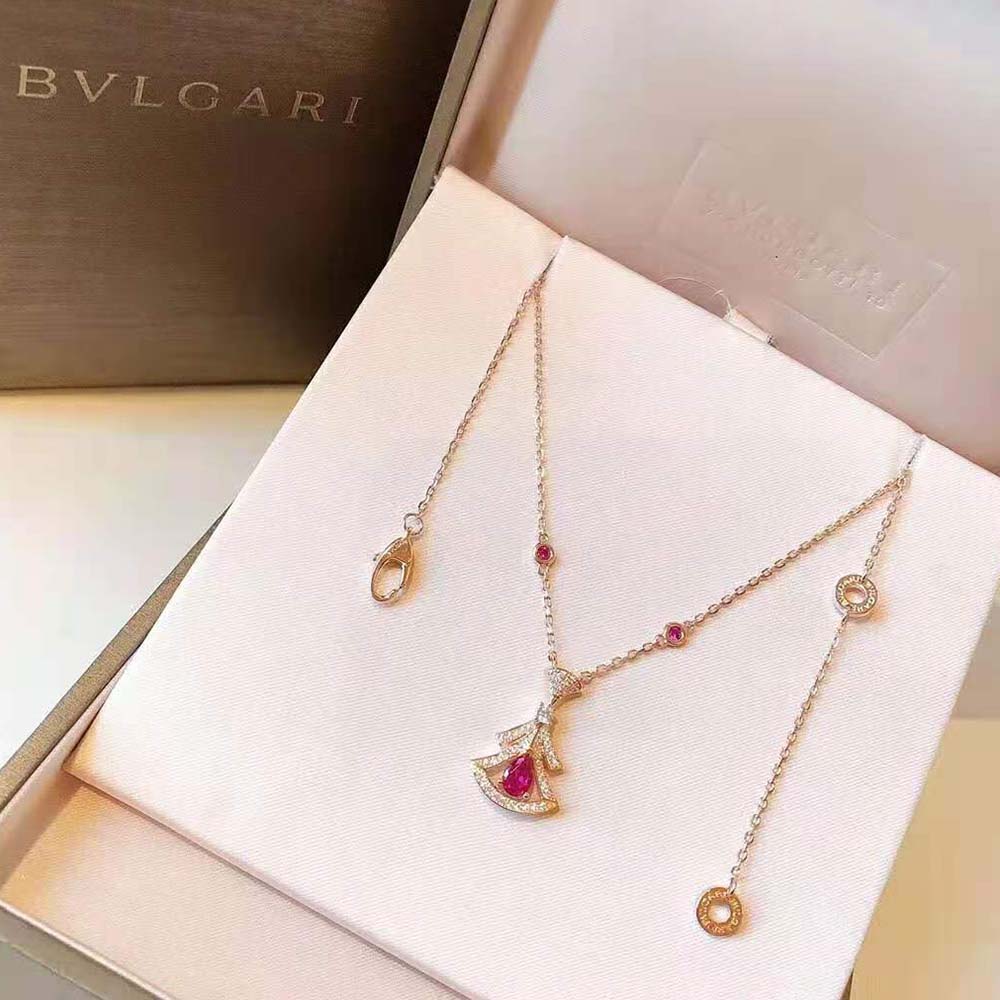 Bulgari Divas Dream Necklace in Rose Gold with Rubies (2)