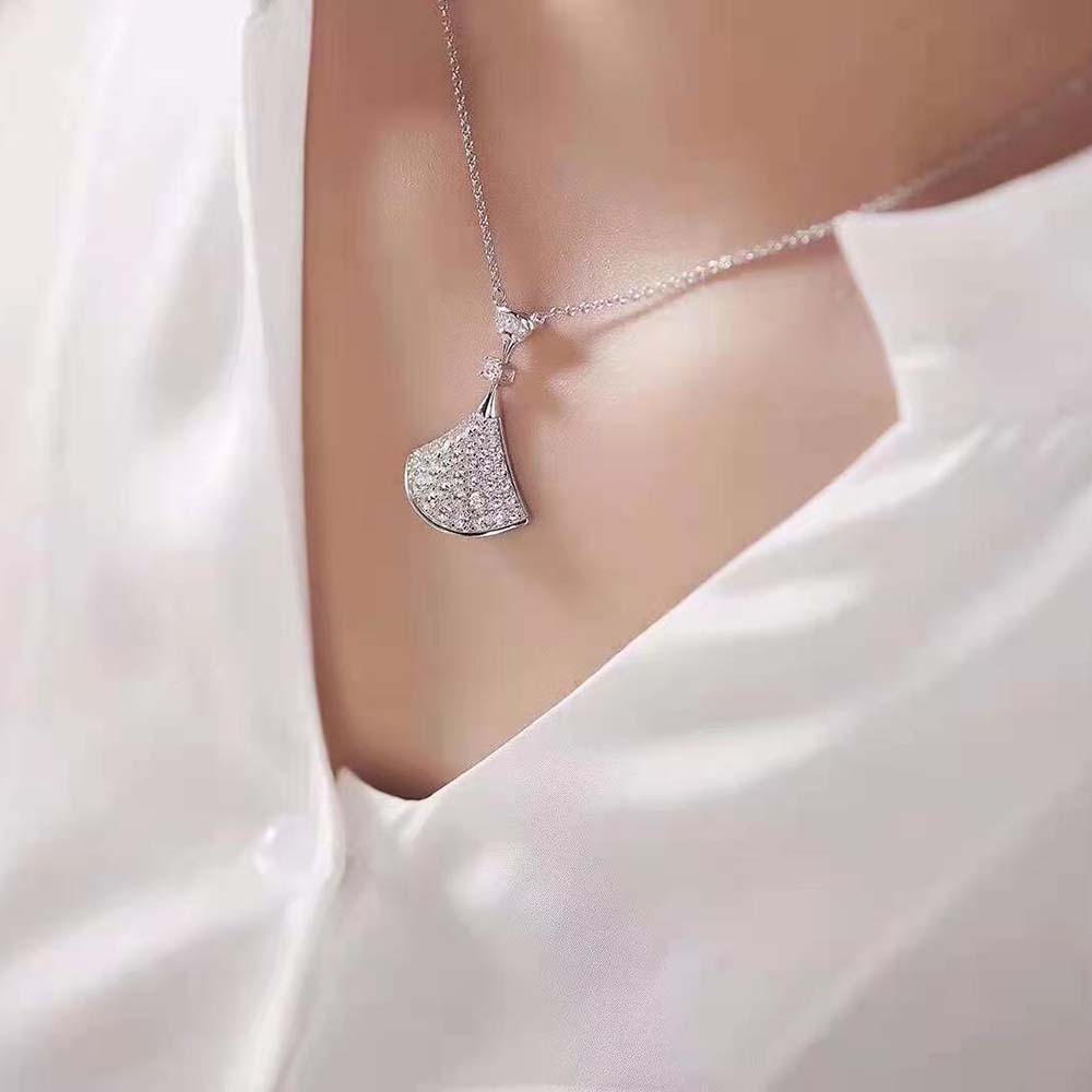 Bulgari Divas Dream Necklace in White Gold with Diamonds-Silver (5)