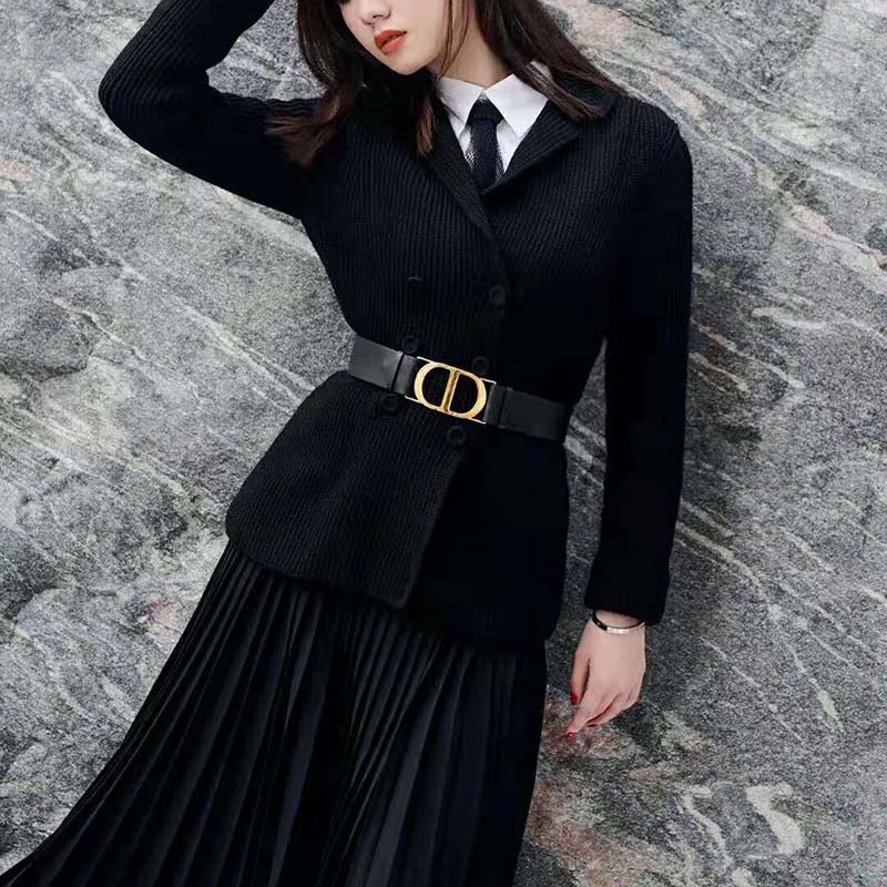 Dior Women 30 Montaigne Belt in Black Smooth Calfskin 40 MM (2)