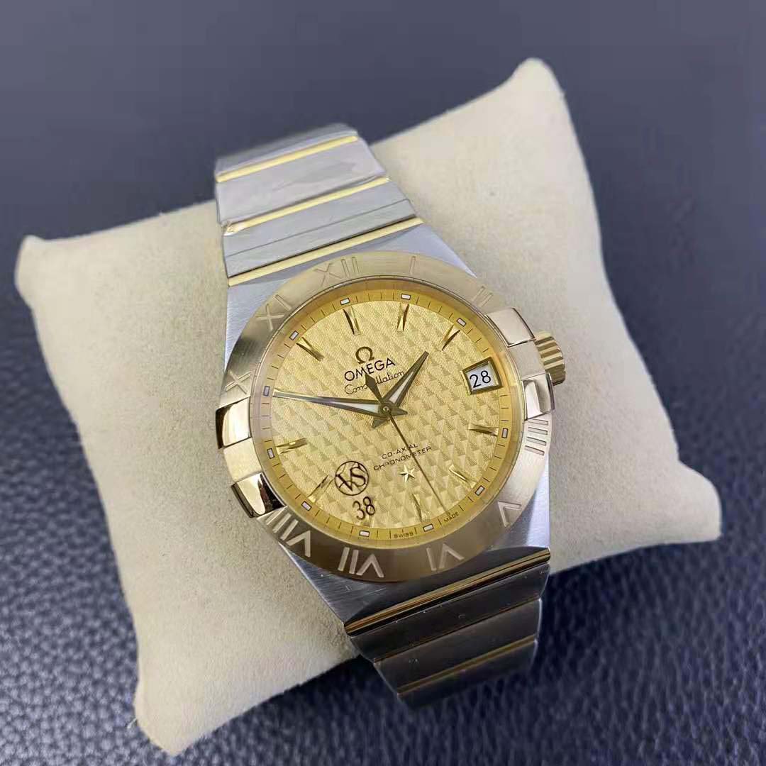 Omega Men Constellation Co‑Axial Chronometer 38 mm in Steel and Yellow Gold (2)
