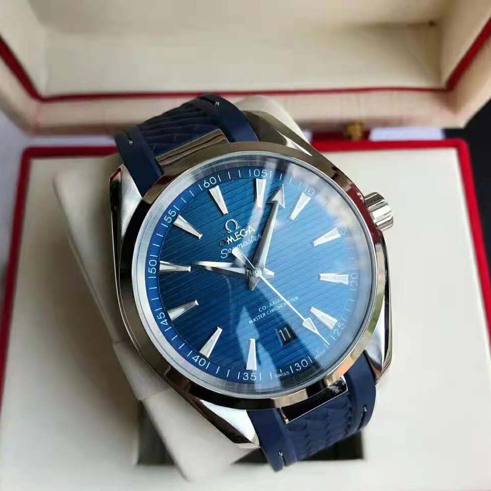 Omega Men Seamaster Aqua Terra 150M Co‑Axial Master Chronometer 38 mm-Blue (2)