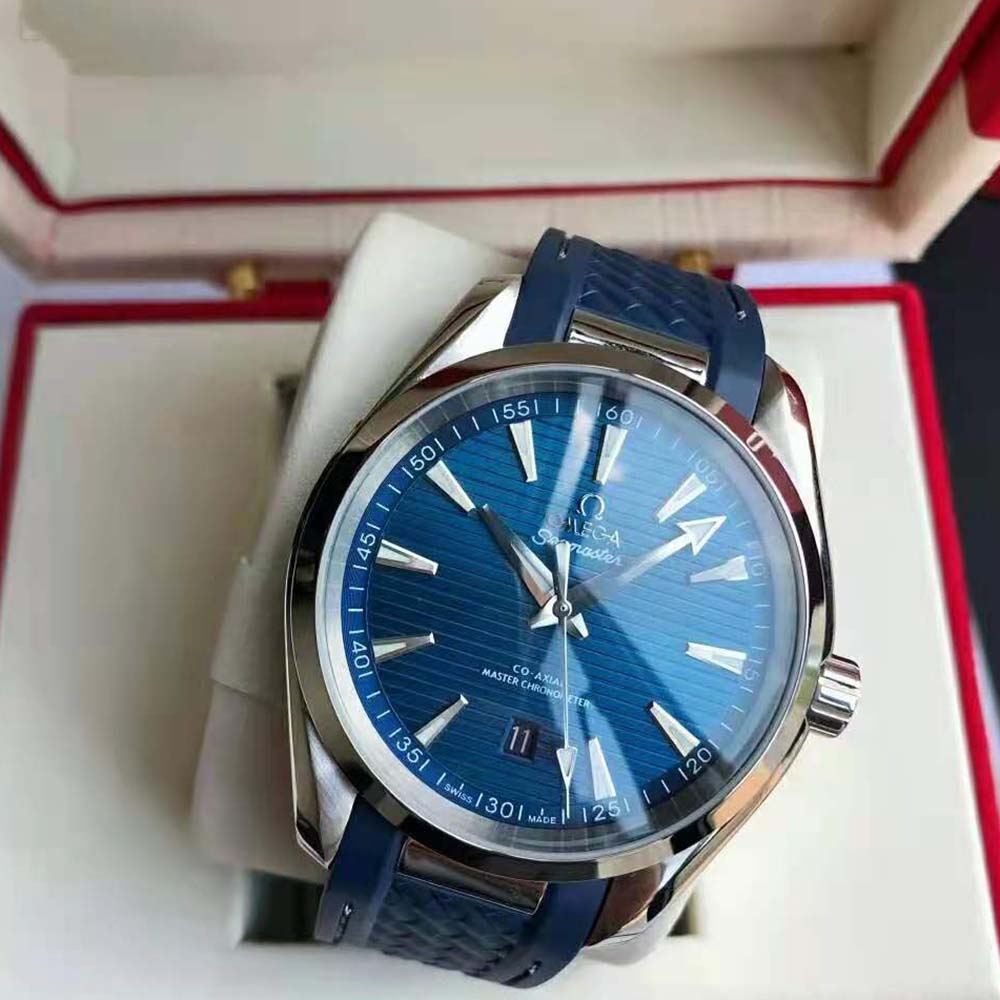 Omega Men Seamaster Aqua Terra 150M Co‑Axial Master Chronometer 38 mm-Blue (3)