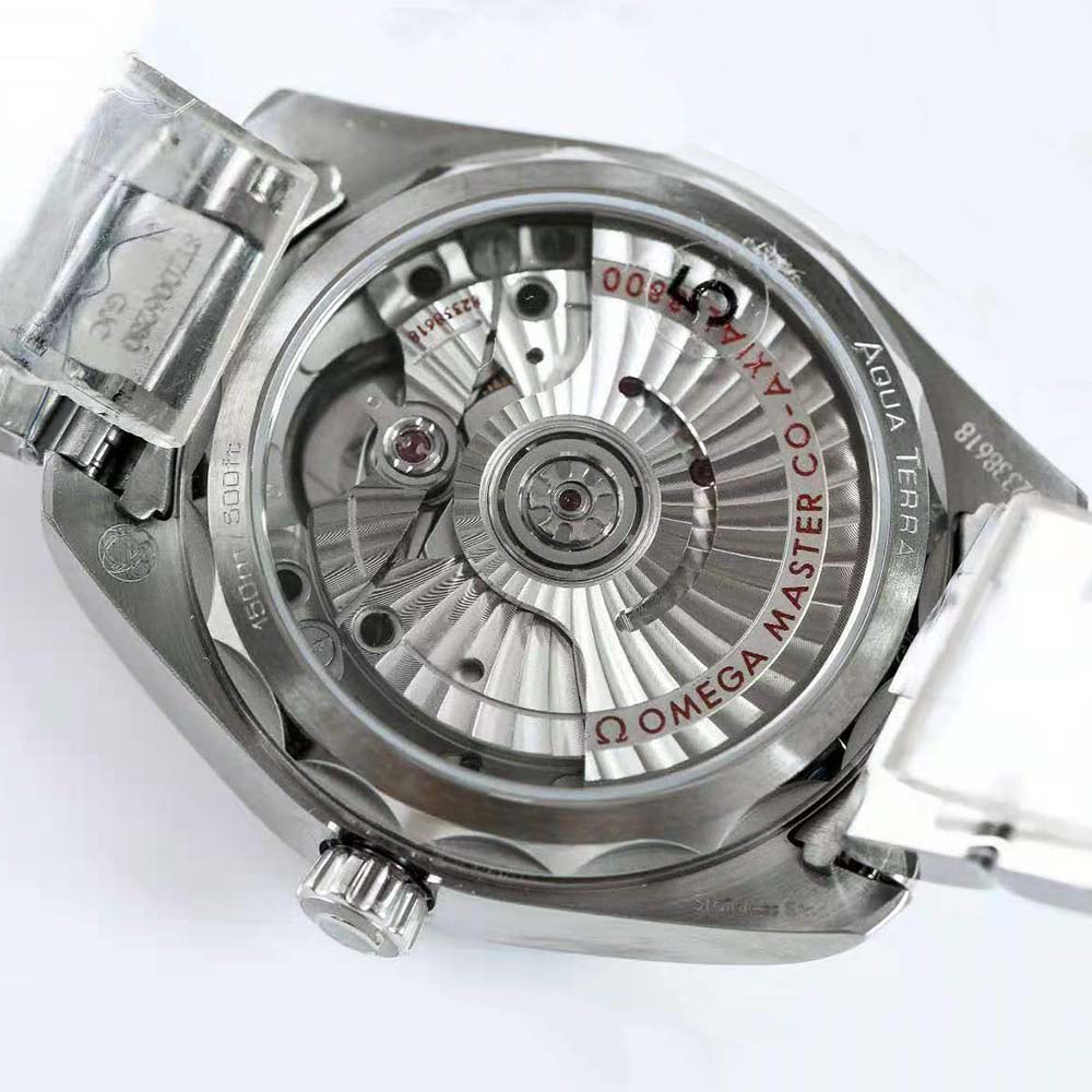 Omega Women Seamaster Aqua Terra 150M Co‑Axial Master Chronometer 34 mm in Steel-Silver (6)