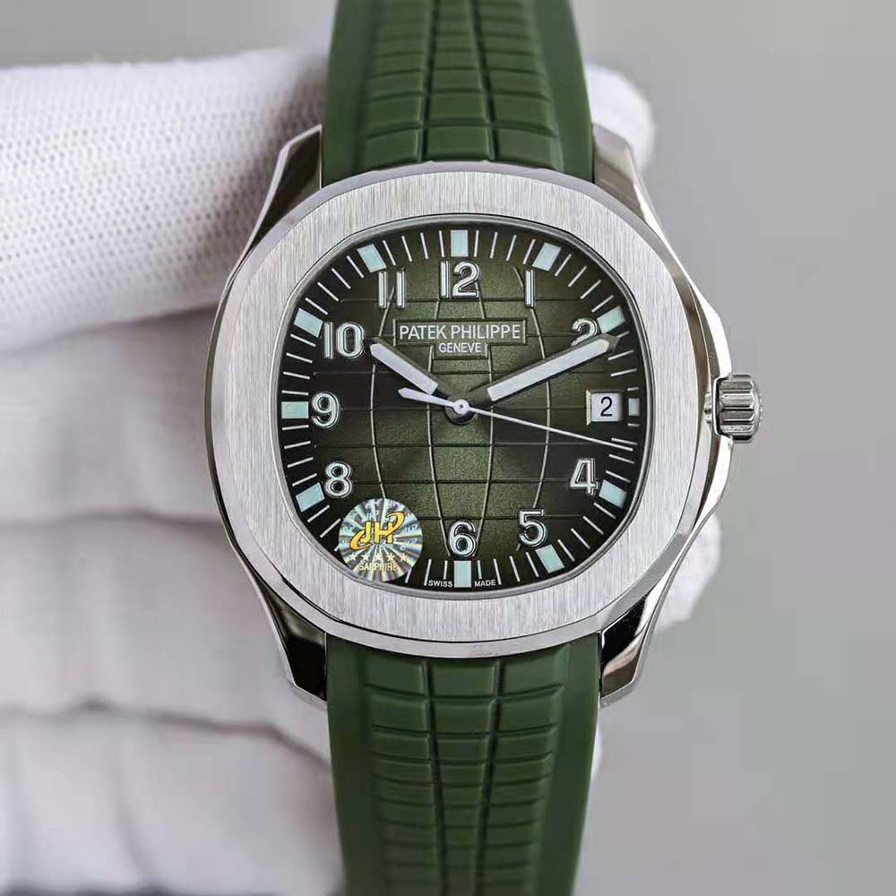 Patek Philippe Men Aquanaut Self-winding 42.2 mm in White Gold-Green (2)