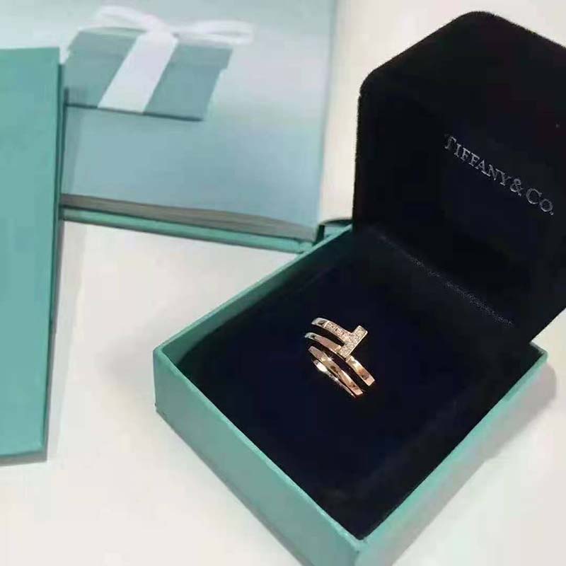 Tiffany T Diamond Square Wrap Ring in Rose Gold (3)