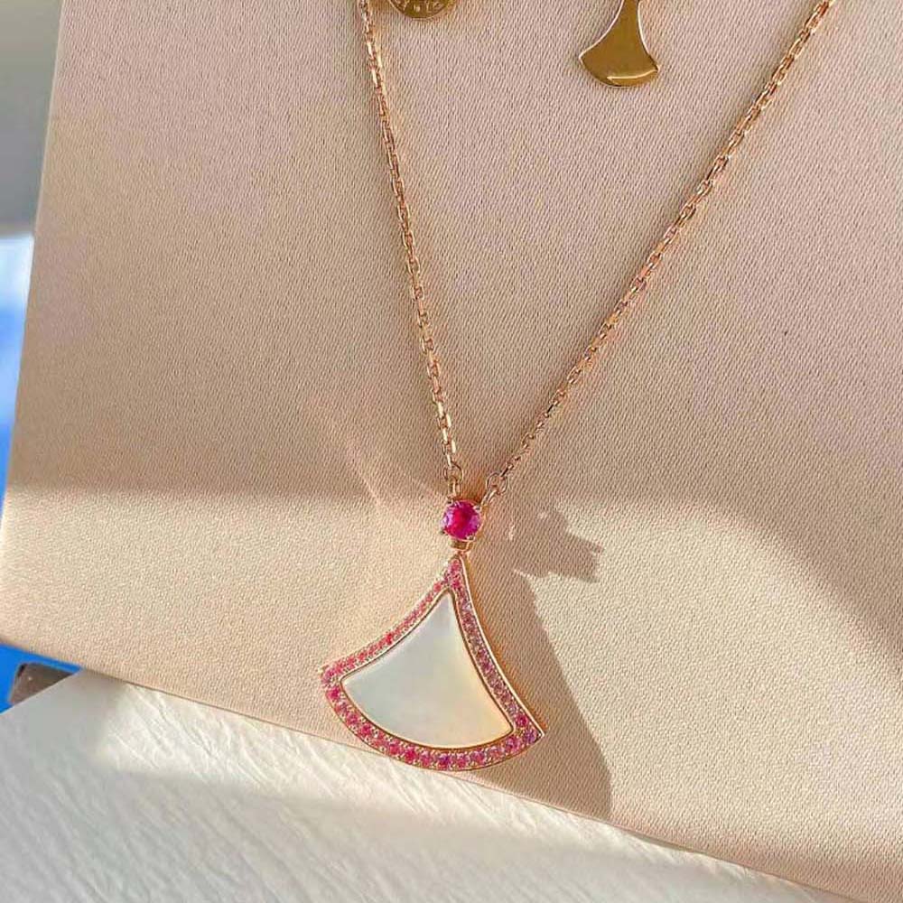 Bvlgari Women DIVAS’ DREAM Necklace in 18 KT Rose Gold Set-Pink (3)