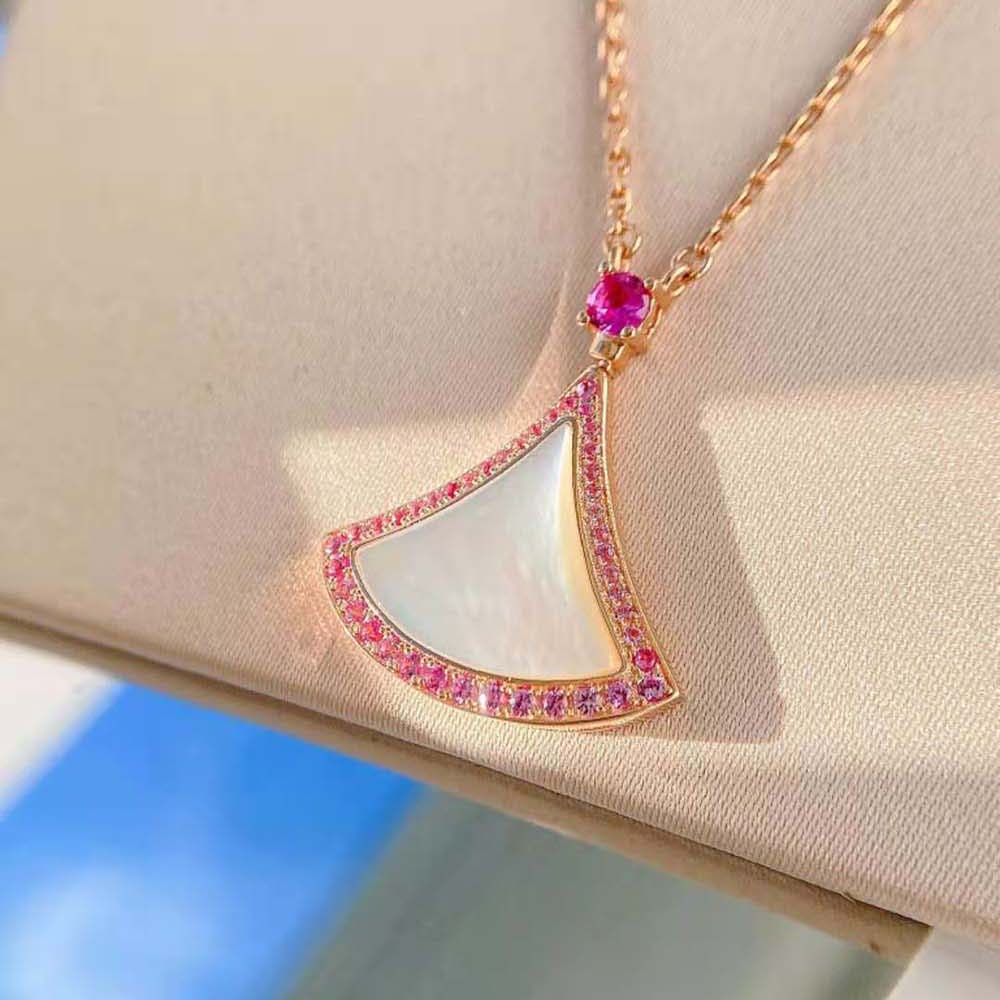 Bvlgari Women DIVAS’ DREAM Necklace in 18 KT Rose Gold Set-Pink (4)