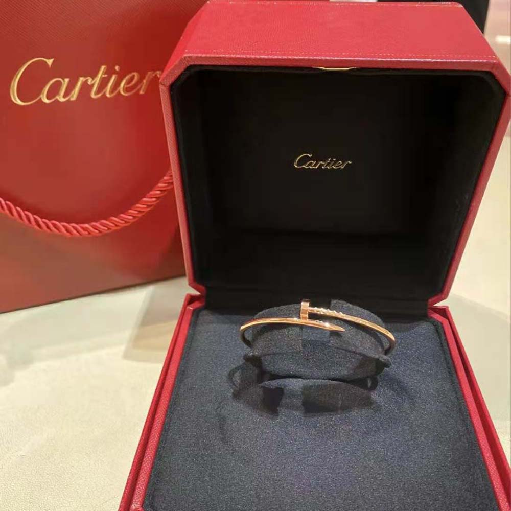 Cartier Women Juste Un Clou Bracelet Small Model in Rose Gold (2)