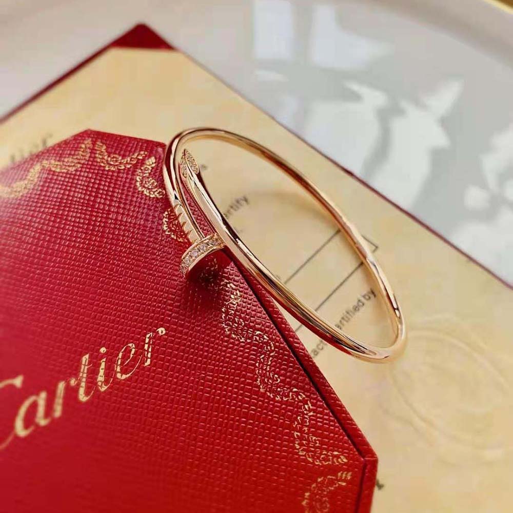 Cartier Women Juste Un Clou Bracelet Small Model in Rose Gold with Diamonds (10)