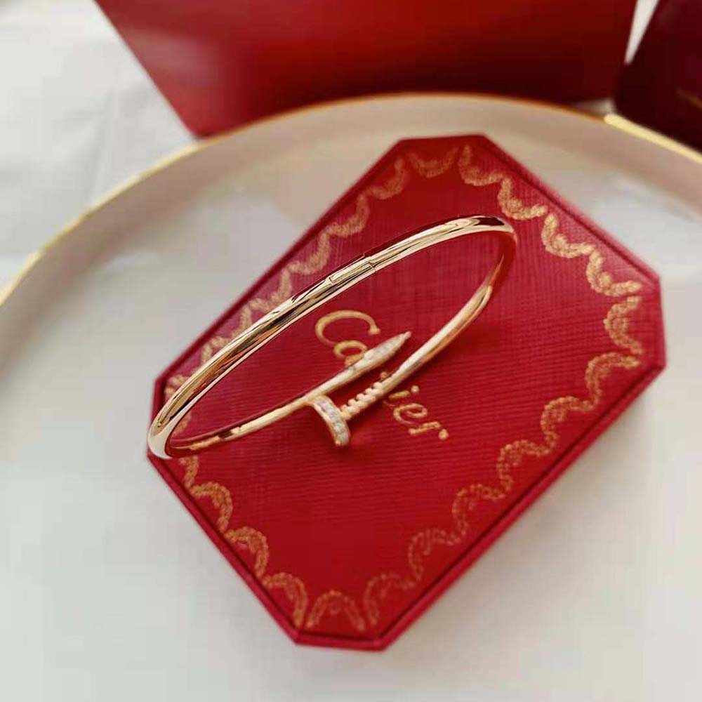 Cartier Women Juste Un Clou Bracelet Small Model in Rose Gold with Diamonds (6)