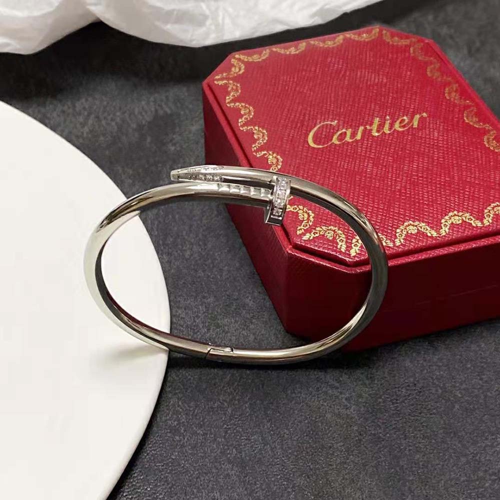 Cartier Women Juste Un Clou Bracelet in White Gold (5)