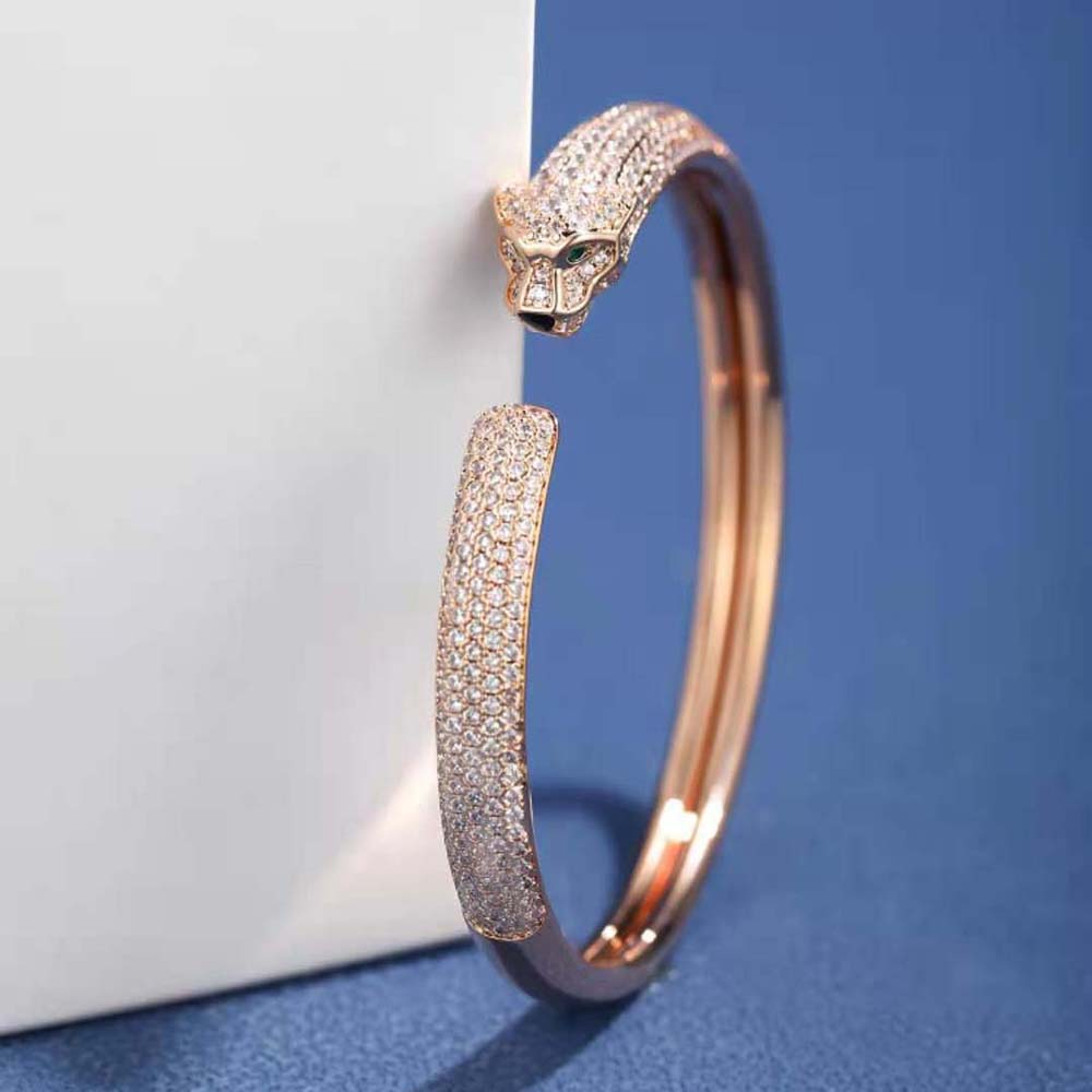 Cartier Women Panthère de Cartier Bracelet in Rose Gold with Diamonds (6)