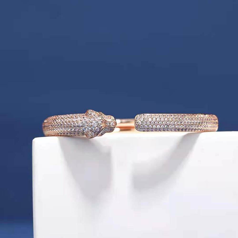 Cartier Women Panthère de Cartier Bracelet in Rose Gold with Diamonds (9)