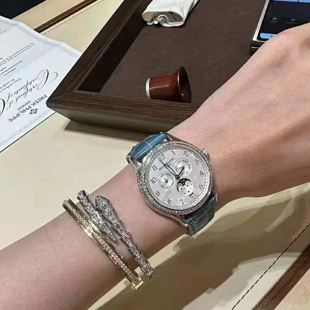 Patek Philippe Women Complications Self-Winding 38 mm in White Gold (4)