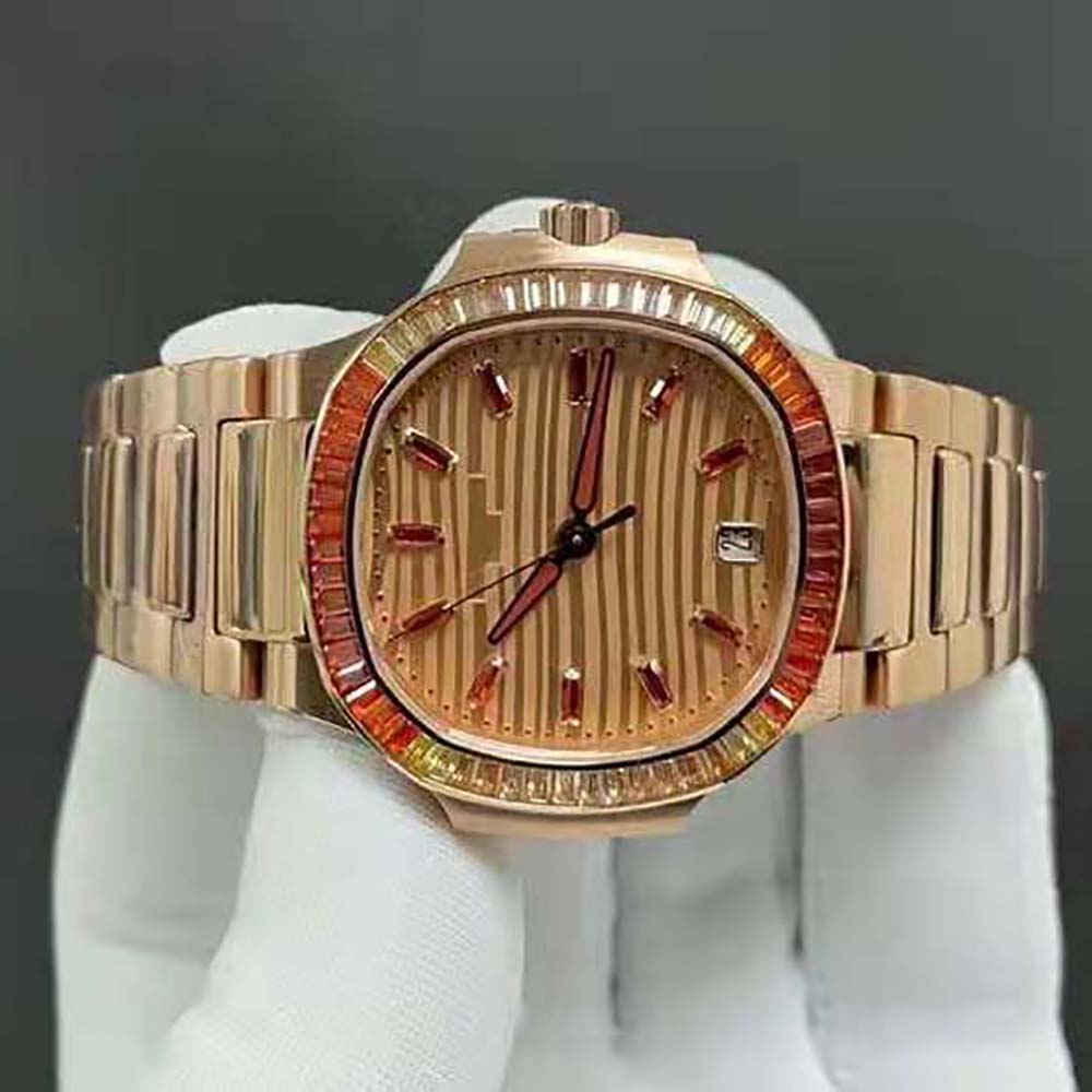 Patek Philippe Women Nautilus Self-Winding 35.2 mm in Rose Gold (3)