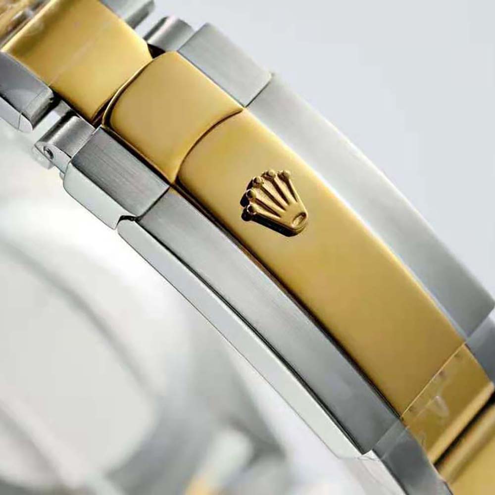 Rolex Men More Sky-Dweller Technical Details 42 mm in Oystersteel and Yellow Gold (9)