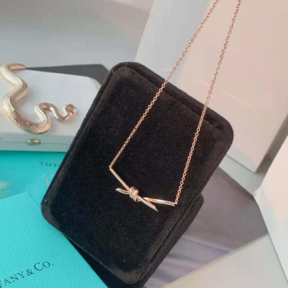 Tiffany Knot Pendant in Rose Gold (6)