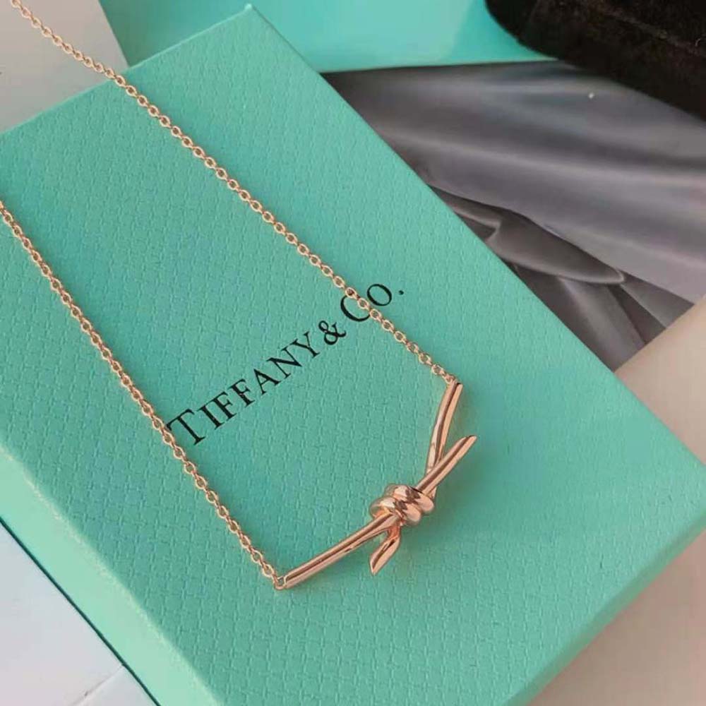 Tiffany Knot Pendant in Rose Gold (8)