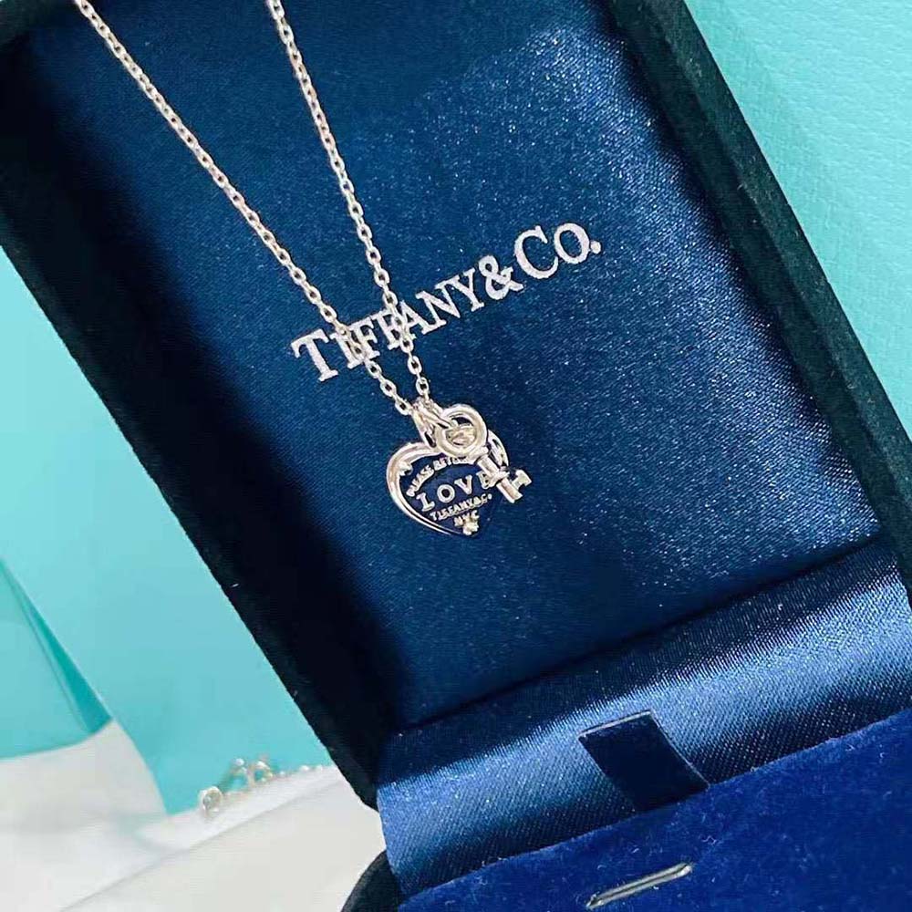 Tiffany Love Heart Tag Key Pendant in Silver (5)