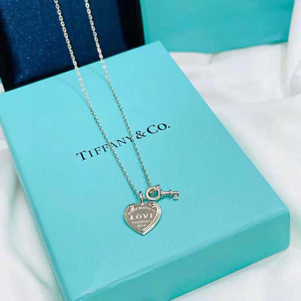 Tiffany Love Heart Tag Key Pendant in Silver (6)