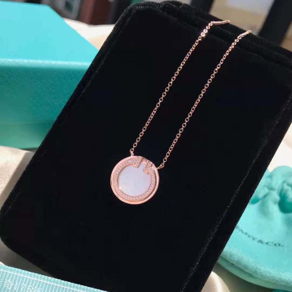 Tiffany T Diamond and Mother-of-pearl Circle Pendant in Rose Gold with Mother-of-pearl (12)