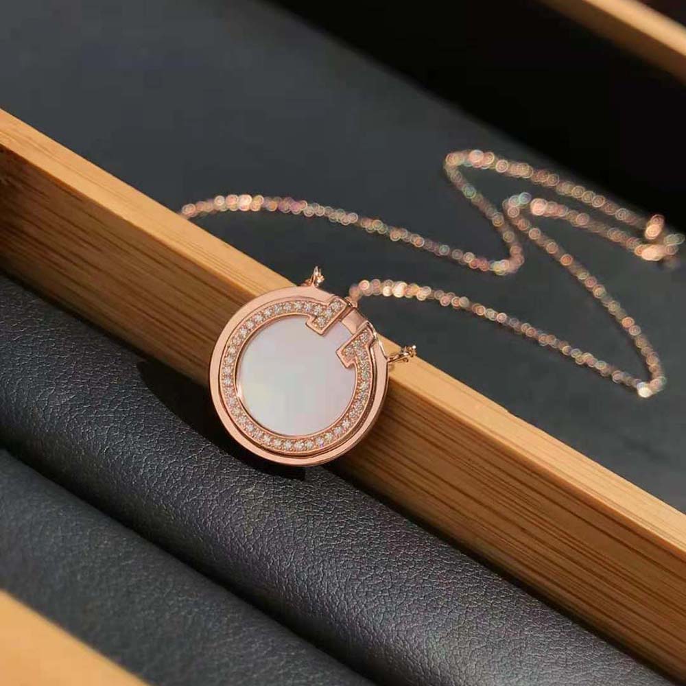 Tiffany T Diamond and Mother-of-pearl Circle Pendant in Rose Gold with Mother-of-pearl (16)