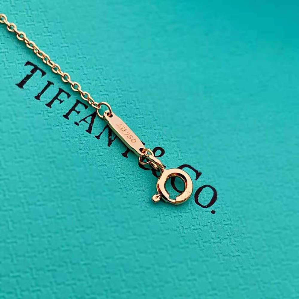 Tiffany T Smile Pendant in Yellow Gold (4)