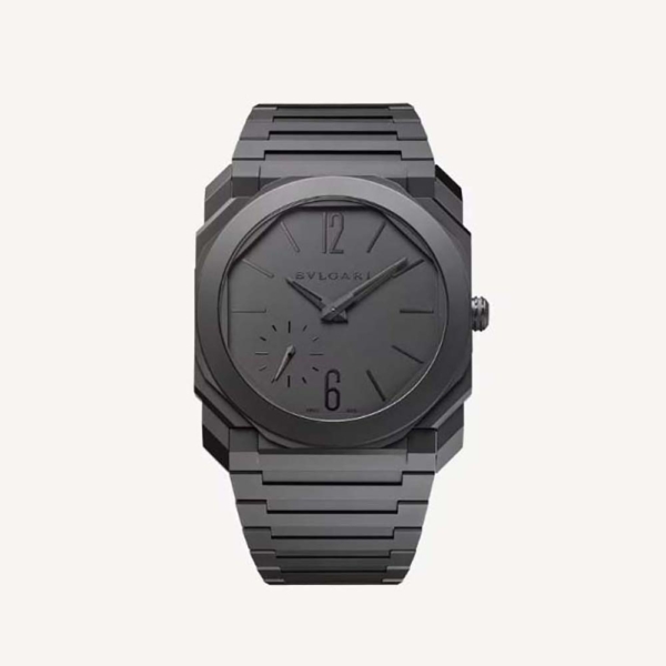 Bulgari Men Octo Finissimo Automatic Winding 40 mm in Black Sandblasted Ceramic (1)