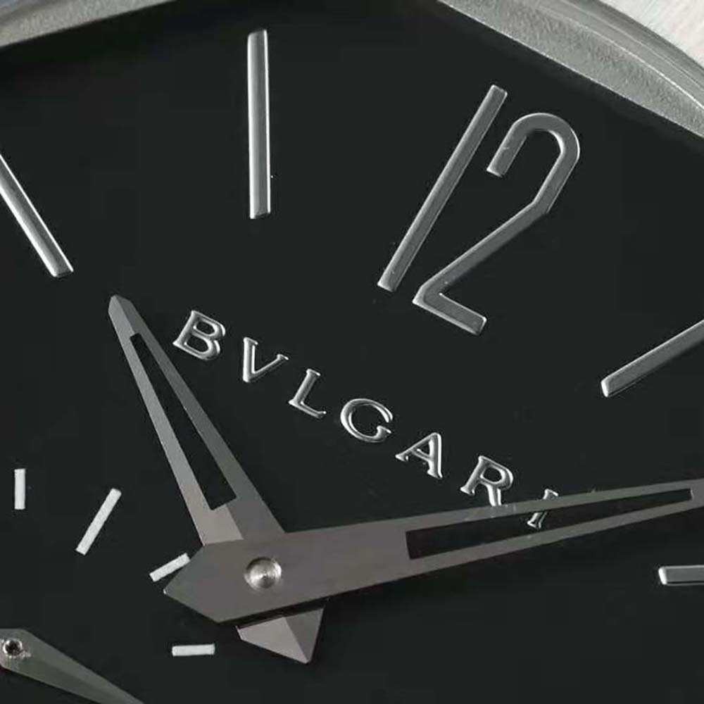 Bulgari Men Octo Finissimo Automatic Winding 40 mm in Stainless Steel-Black (4)