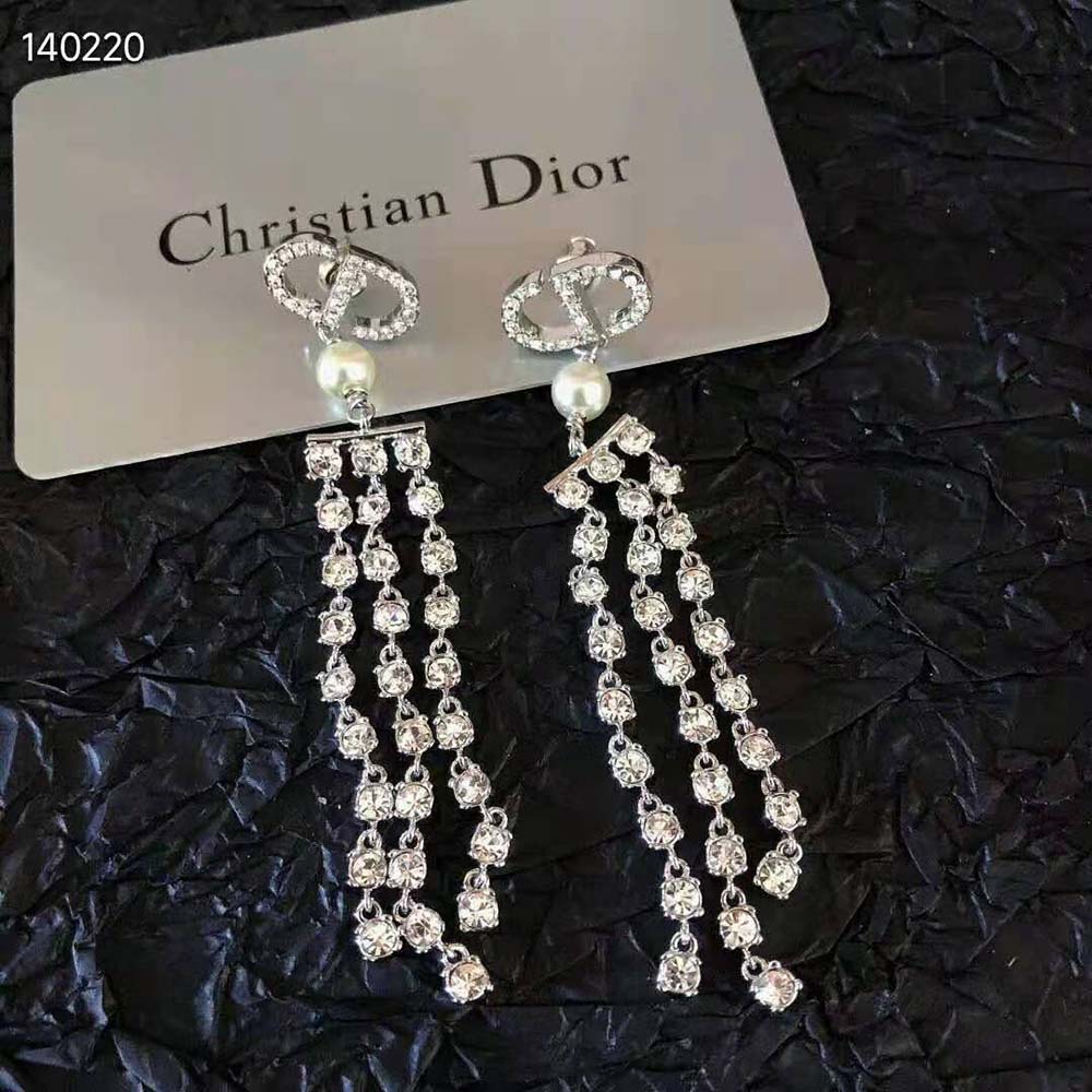 Dior Women 30 Montaigne Earrings Silver-Finish Metal with White Resin Pearls and Silver-Tone Crystals (4)