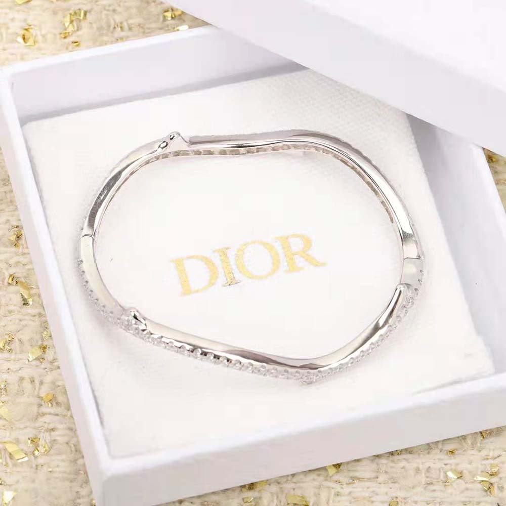 Dior Women Bois De Rose Bracelet White Gold and Diamonds (5)