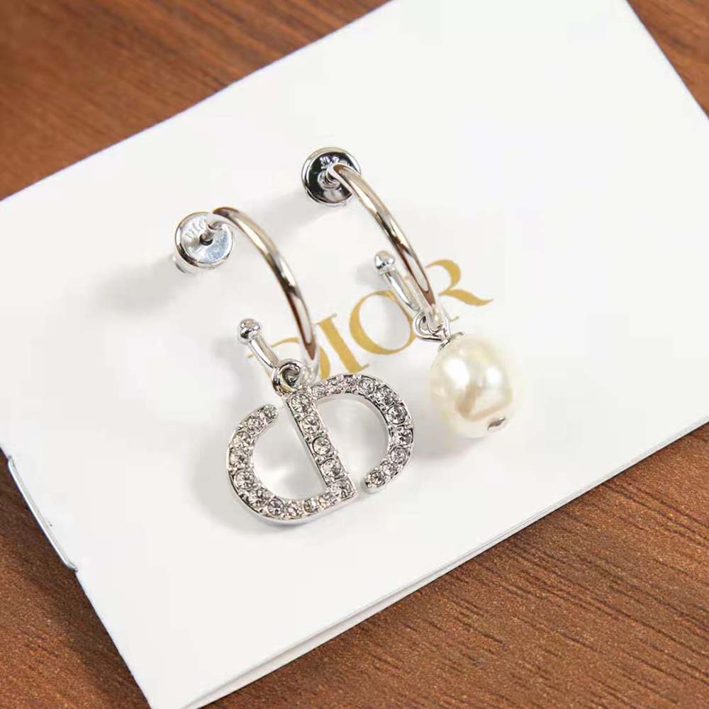 Dior Women Petit CD Earrings Silver-Finish Metal with a White Resin Pearl and Silver-Tone Crystals (5)